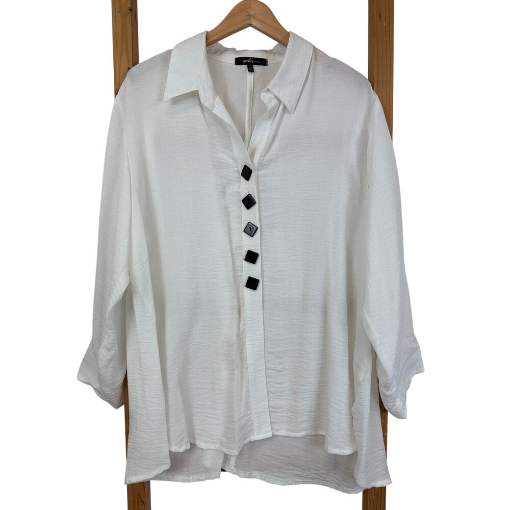 Yushi White Rayon Blend Collared High Low Button Up Shirt XL